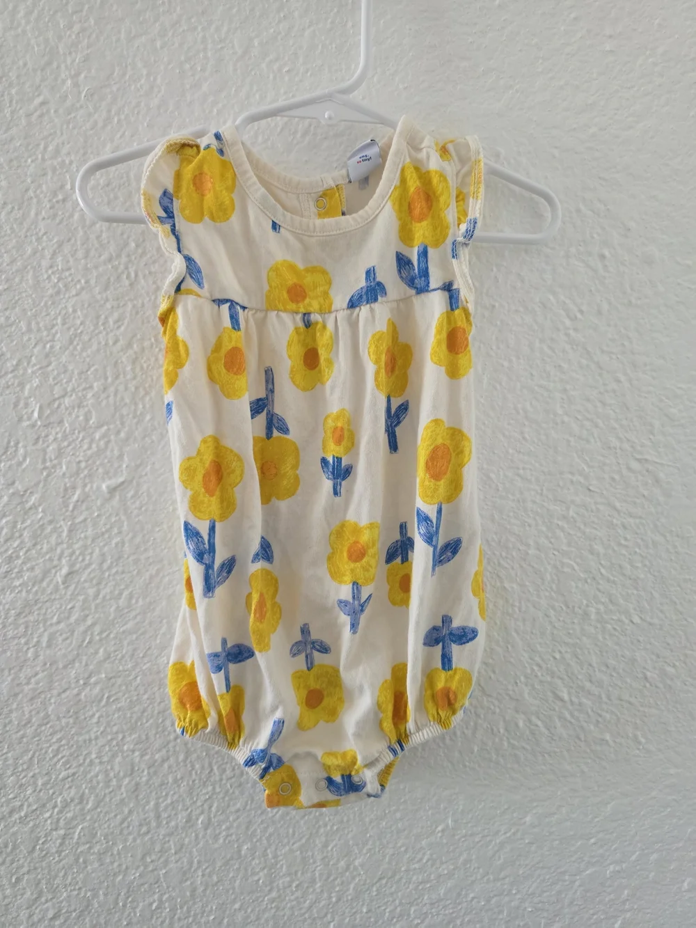 Old Navy Cream Sleeveless Floral Baby Bodysuit with Yellow Flowers
